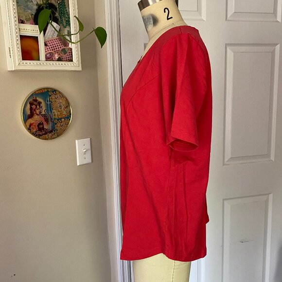 BOB MACKIE Red Tailored Fit Classic Cap Sleeve T-Shirt *MEDIUM* - Picture 3 of 5